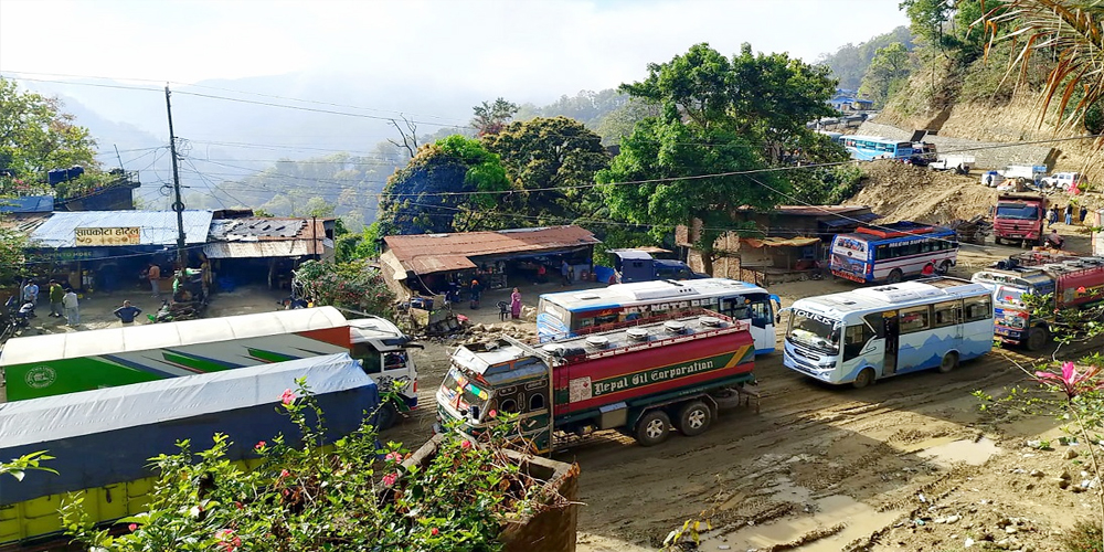 बुटवल–नारायणगढ सडक अझै अवरुद्ध