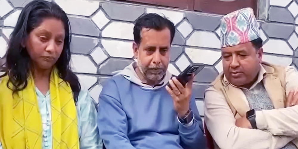 प्रधानमन्त्री केपी शर्मा ओलीकाे समेत प्रकृतिका आमा–बुबासँग फोनमा कुरा 